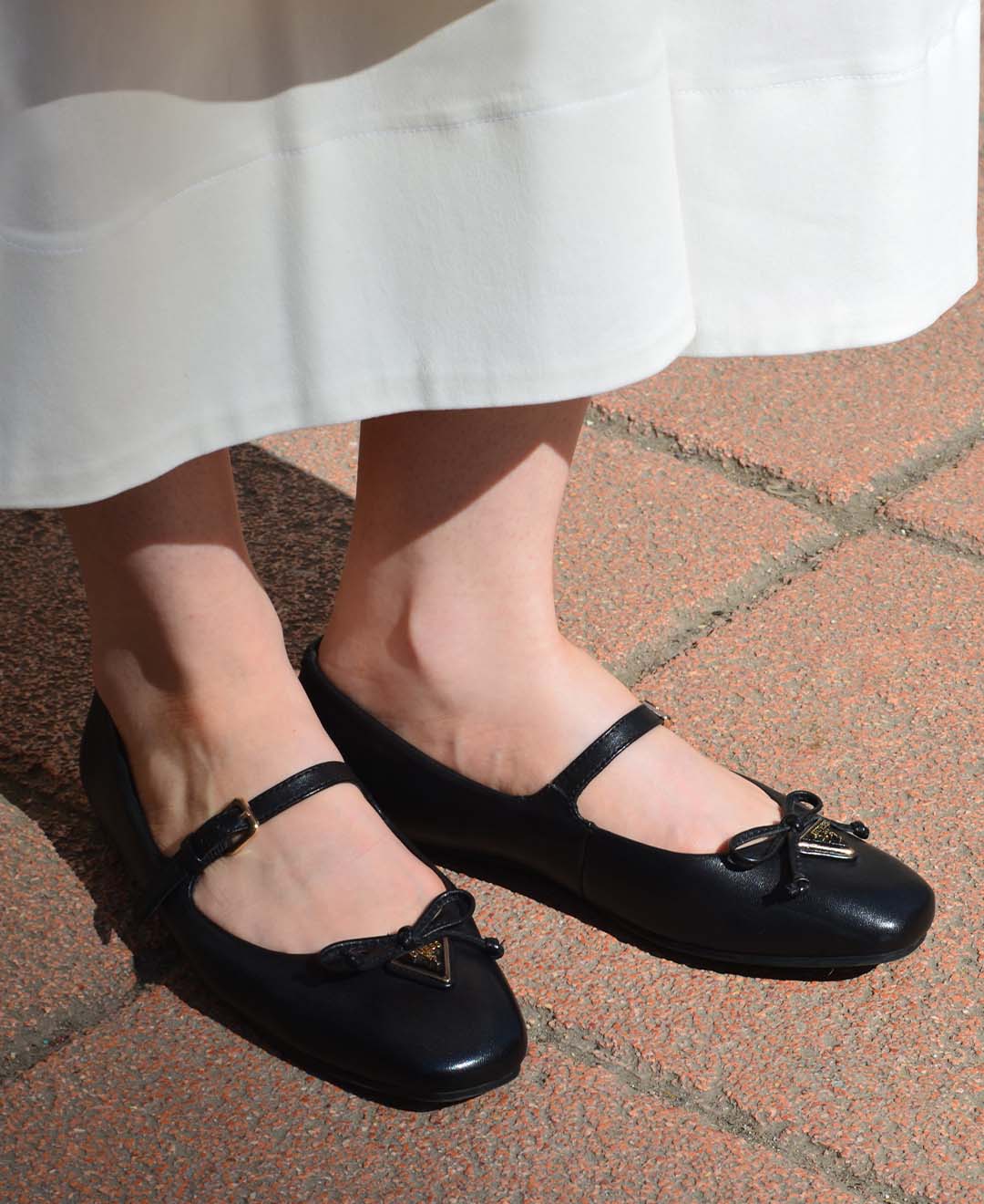 FİYONKLU DERİ BABET