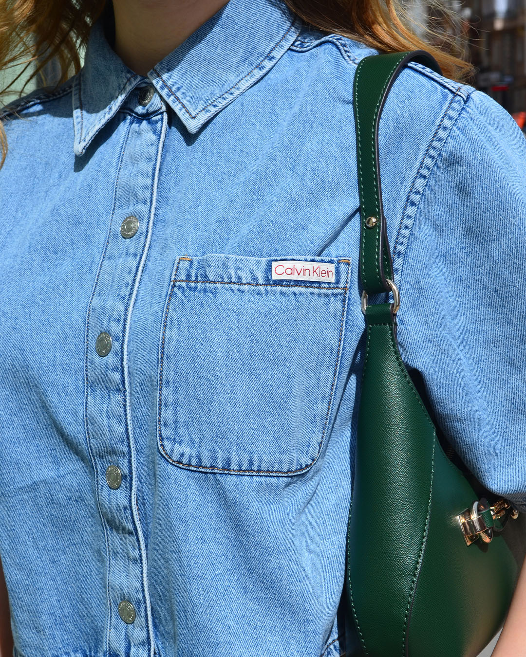 BOXY CROPPED DENIM SHIRT